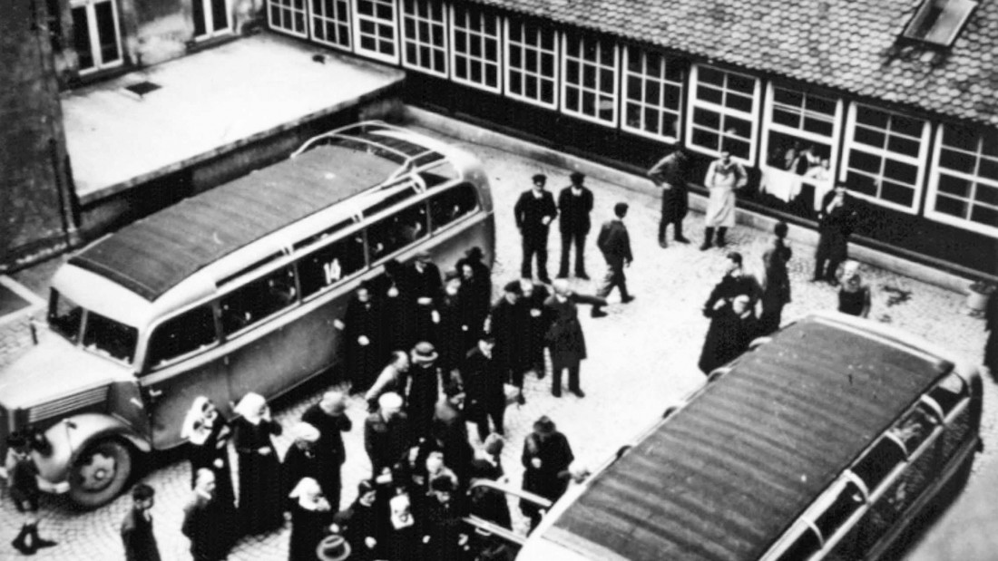 Transport von Patienten der Pflegeanstalt Bruckberg nach Ansbach