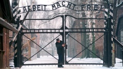 Eingangstor des ehemaligen Konzentrationslagers Auschwitz in Polen